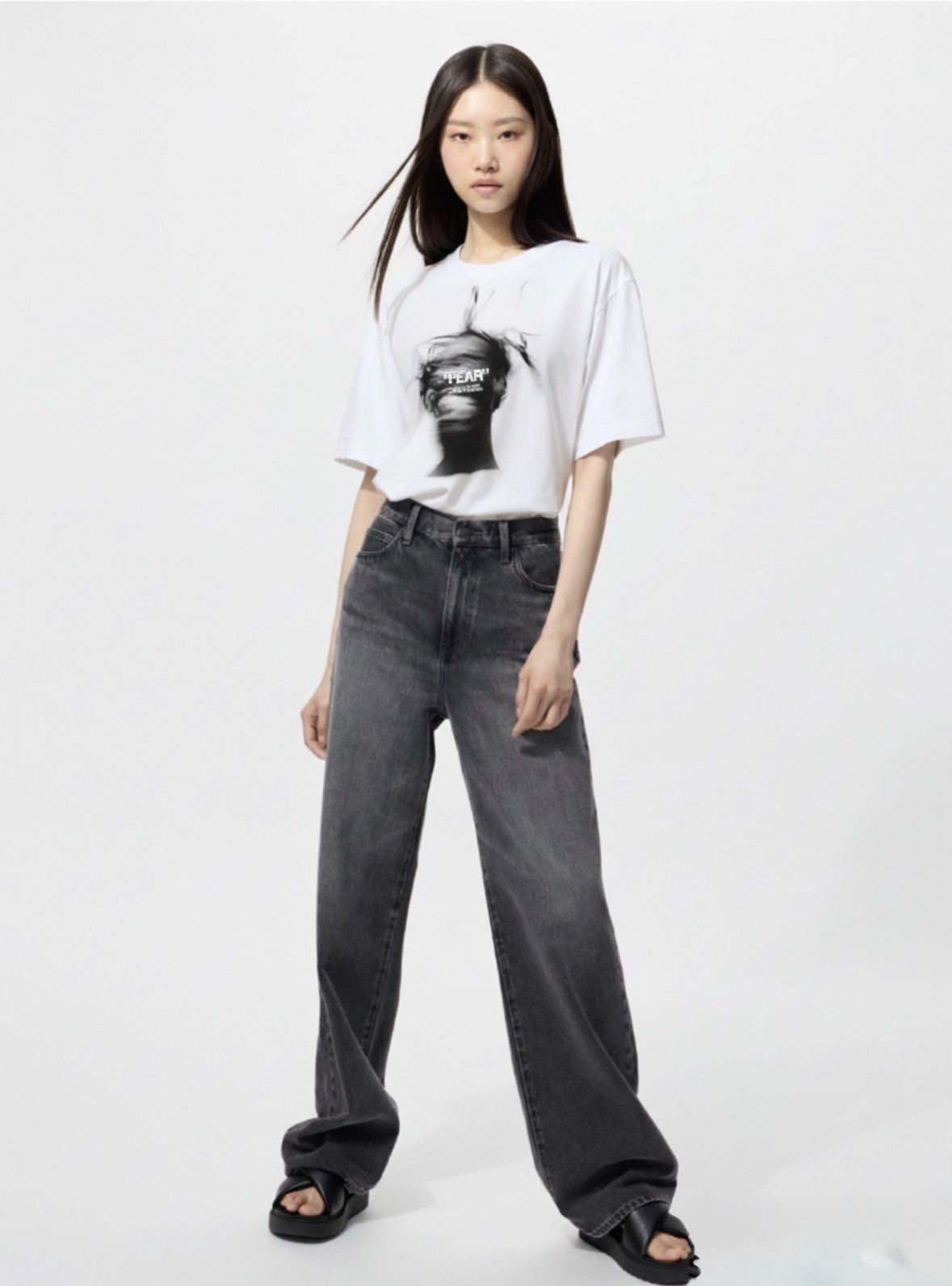 Oversized White Graphic T-Shirt for Unisex